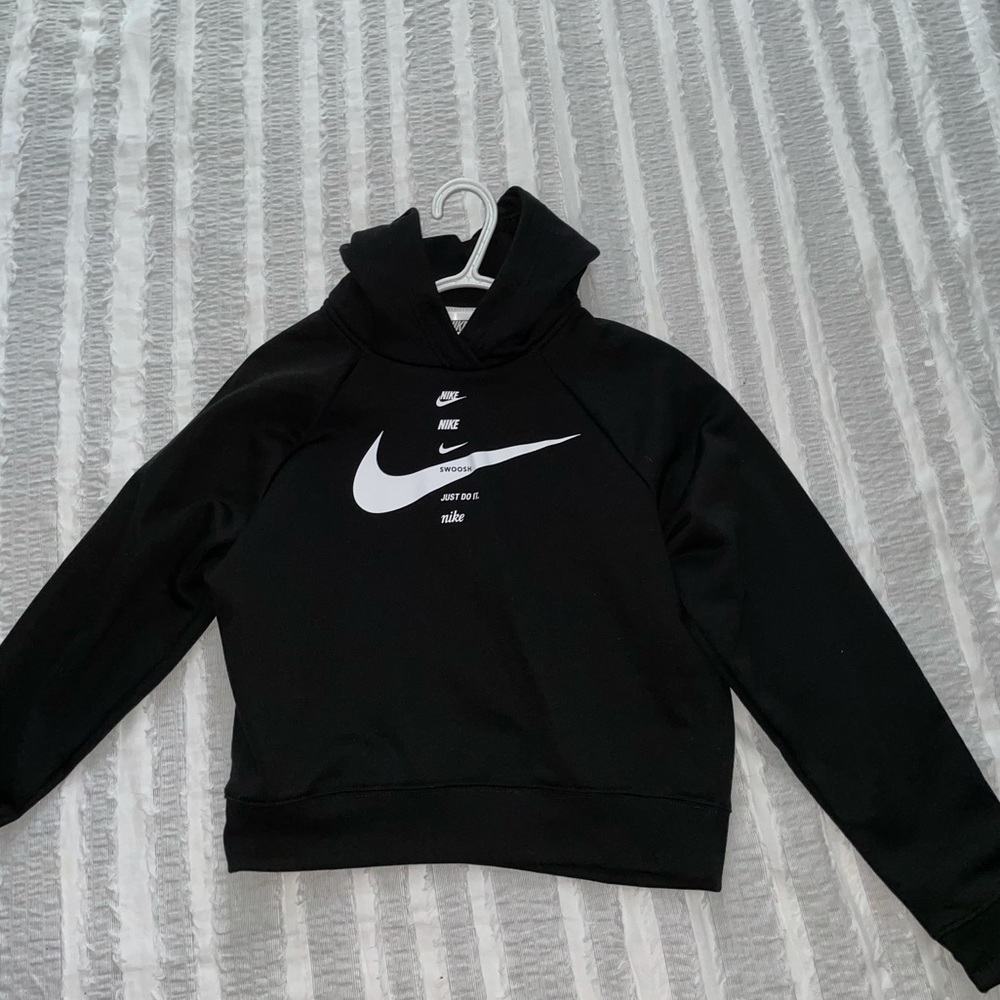 NWOT Black Cropped Nike Hoodie